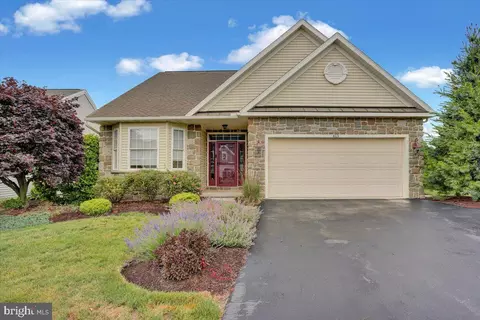 413 Westbury Dr, Reading, PA 19610