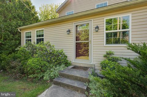 3024 Van Reed Rd, Reading, PA 19608