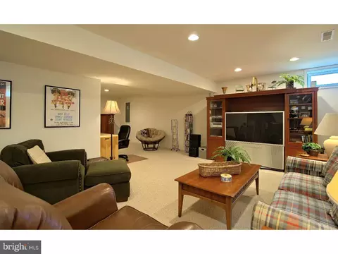 6 Winding Brook Dr, Sinking Spring, PA 19608 photo 18