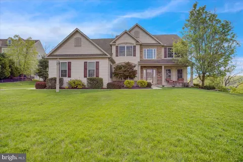 371 Constitution Ave, Reading, PA 19606
