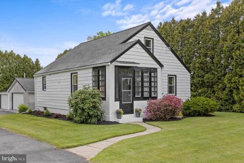 552 Mohns Hill Rd, Reading, PA 19608