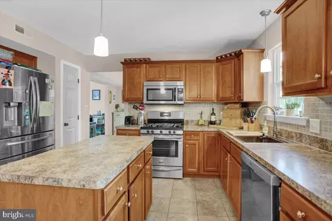 304 Longview Dr, Reading, PA 19608 photo 11