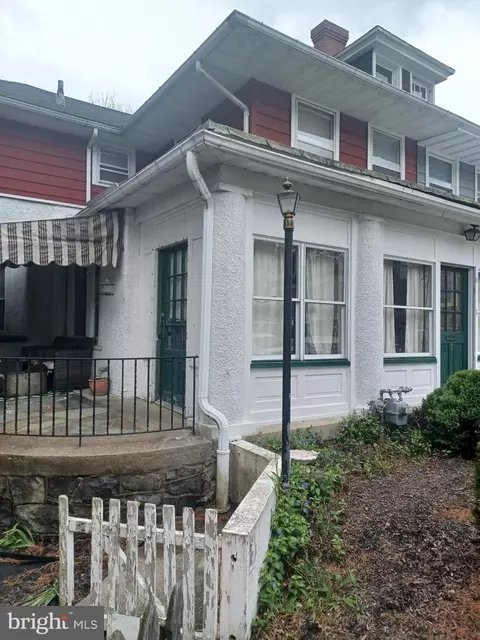 7 Penn Mawr Ct, Reading, PA 19606