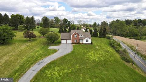 4 Steeple Dr, Robesonia, PA 19551
