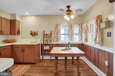 2115 Spring St, Reading, PA 19609 photo 9