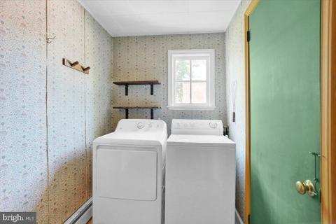 2115 Spring St, Reading, PA 19609 photo 14