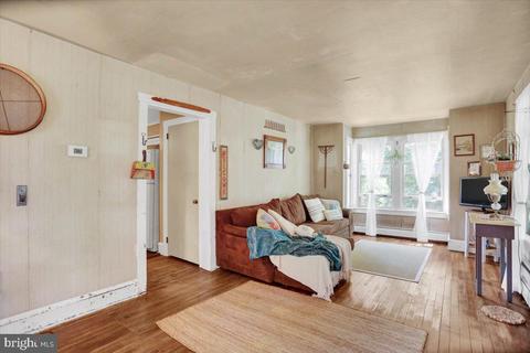 2115 Spring St, Reading, PA 19609 photo 5