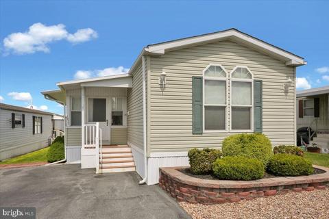 1037 Barberry Ave, Reading, PA 19605