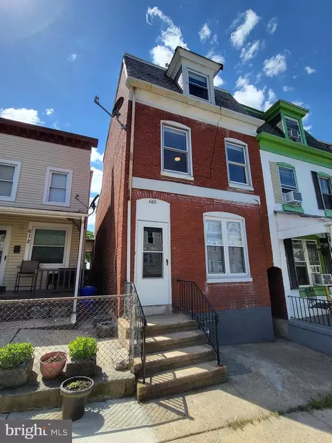 610 S 10th St, Reading, PA 19602