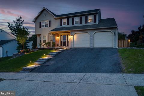 1 Flint Ridge Dr, Reading, PA 19607