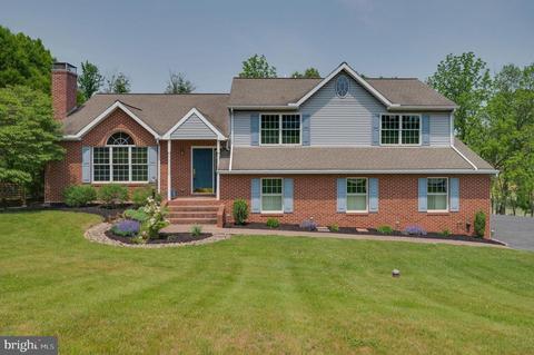 124 Steeple Dr, Robesonia, PA 19551