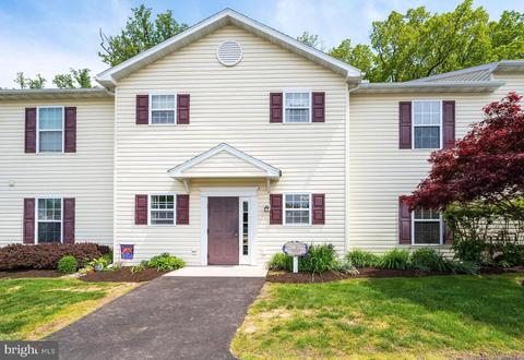 94 Christine Dr, Reading, PA 19606