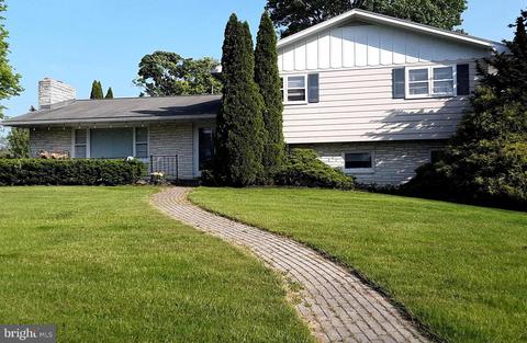 738 Carolina Ave, Reading, PA 19605