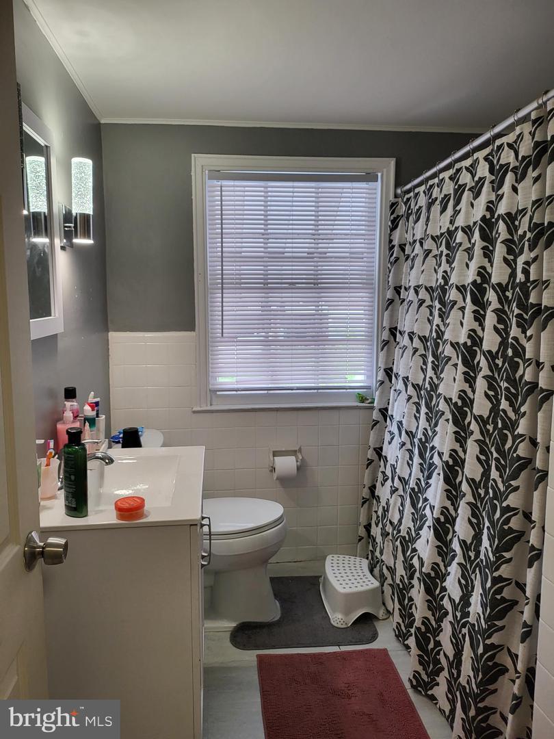  208 Sycamore Rd, Reading, PA 19611 photo 8