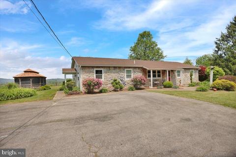 71 Quarry Rd, Birdsboro, PA 19508