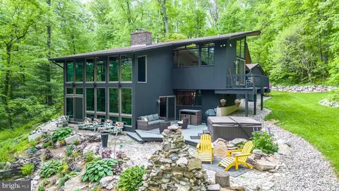 146 Forgedale Rd, Barto, PA 19504