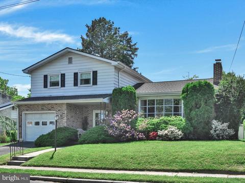 1109 Commonwealth Blvd, Reading, PA 19607 photo 2