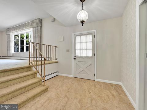 1109 Commonwealth Blvd, Reading, PA 19607 photo 3