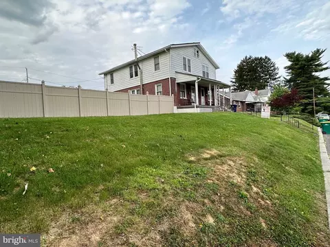 2319 Garfield Ave, Reading, PA 19609
