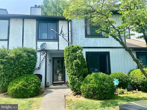 725 Azalea Way, Reading, PA 19606