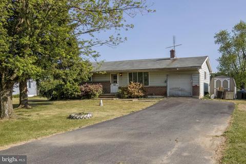 554 Butter Ln, Leesport, PA 19533