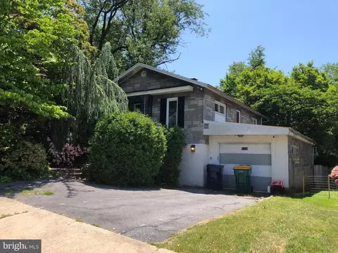 2124 Fairview, Reading, PA 19609