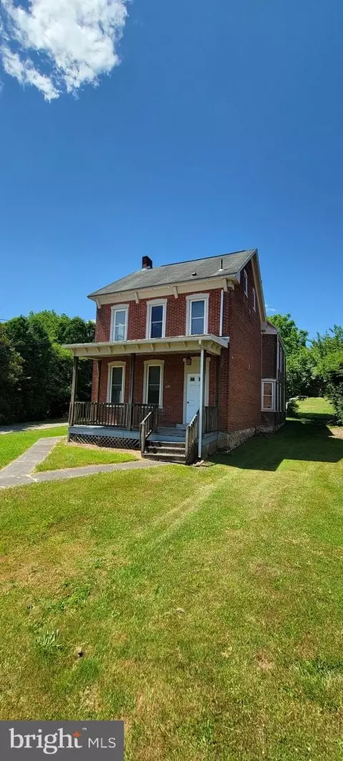 1168 Old Swede Rd, Douglassville, PA 19518