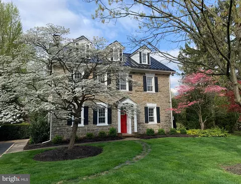 56 Groff Rd, Bernville, PA 19506