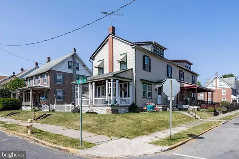 202 S Spruce St, Birdsboro, PA 19508