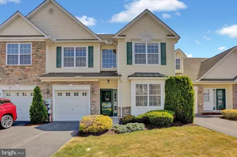 123 Village Dr, Blandon, PA 19510