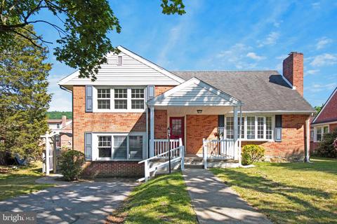 909 Penndale Ave, Reading, PA 19606
