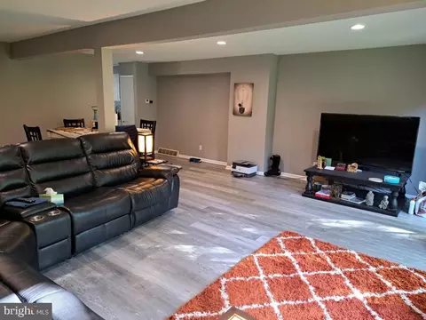 63 Winged Foot Dr, Reading, PA 19607 photo 4