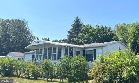 603 Overview Dr, Hamburg, PA 19526