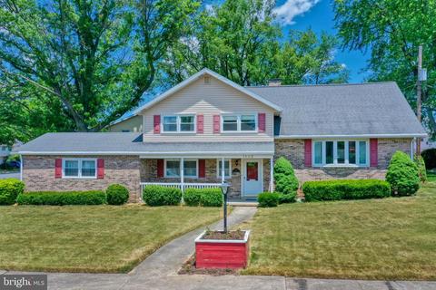 1103 Independence Dr, Reading, PA 19609