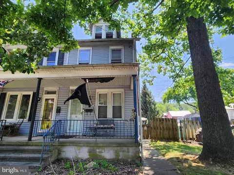 348 W Penn Ave, Robesonia, PA 19551