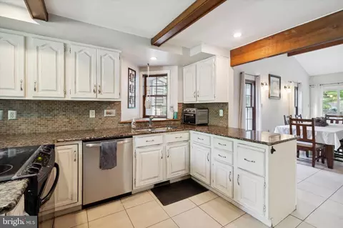 504 Arrowhead Trl, Reading, PA 19608 photo 6