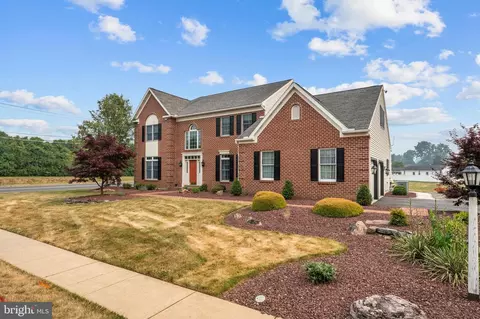 2953 Cotswold Rd, Reading, PA 19608 photo 3