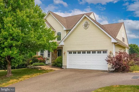 13 Wilt Rd, Bechtelsville, PA 19505