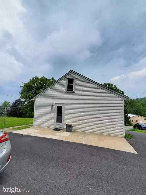 1974 Cedar Top Rd, Reading, PA 19607 photo 20
