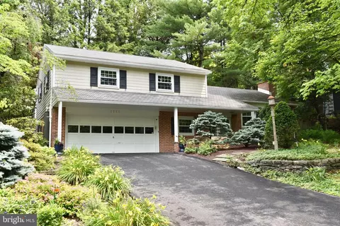 1111 Thrush Rd, Reading, PA 19610