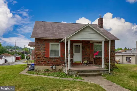 310 Elsie St, Reading, PA 19607 photo 3
