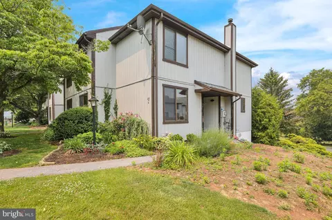 226 Heather Hts, Reading, PA 19606