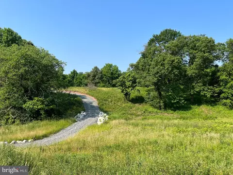 235 Gouglersville Rd, Reading, PA 19608