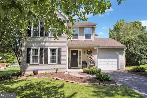 28 Fox Glove Ln, Reading, PA 19606