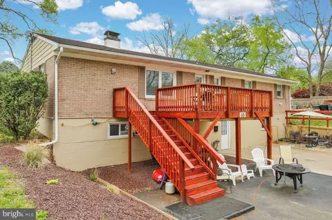 65 Clay Slate Rd, Oley, PA 19547