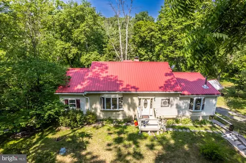 1682 White Bear Rd, Birdsboro, PA 19508