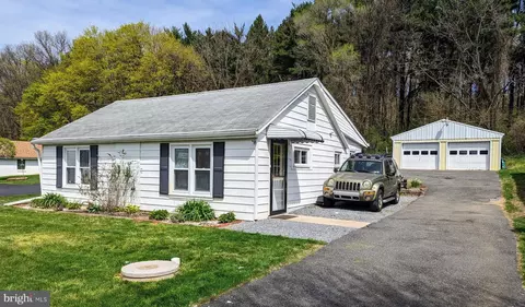 919 W Penn Ave, Robesonia, PA 19551