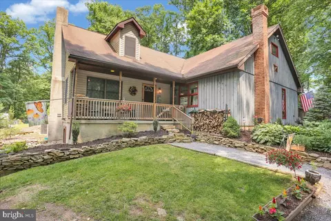 56 Conrad Rd, Fleetwood, PA 19522