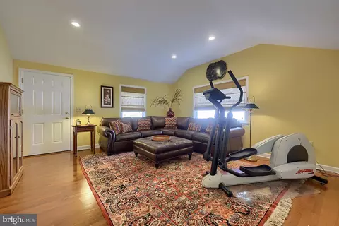 345 Pennsylvania Ave, Shillington, PA 19607 photo 67