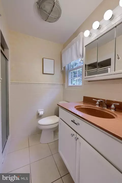 345 Pennsylvania Ave, Shillington, PA 19607 photo 61